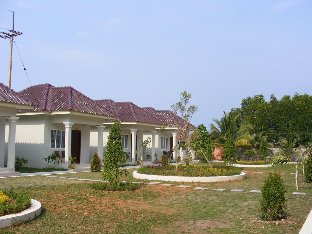 Chnerikray Guesthouse Krŏng Kaôh Kŏng エクステリア 写真